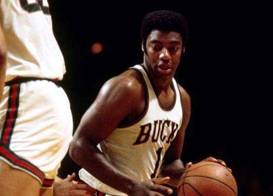 中的巨大作 中的巨大作